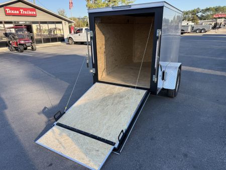 New TX5X8SA TEXAS TRAILERS 5' X 8' CARGO / ENCLOSED TRAILER W/REAR RAMP DOOR