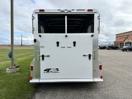 New 2026 4-Star Trailers 2H BP Straight Load Horse Trailer