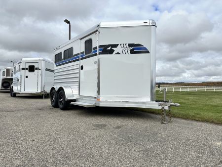 New 2026 4-Star Trailers 2H BP Slant Horse Trailer