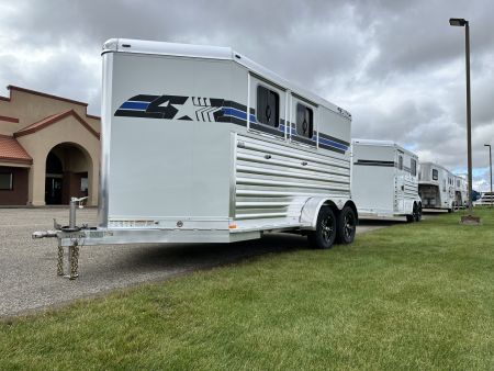 New 2026 4-Star Trailers 2H BP Slant Horse Trailer