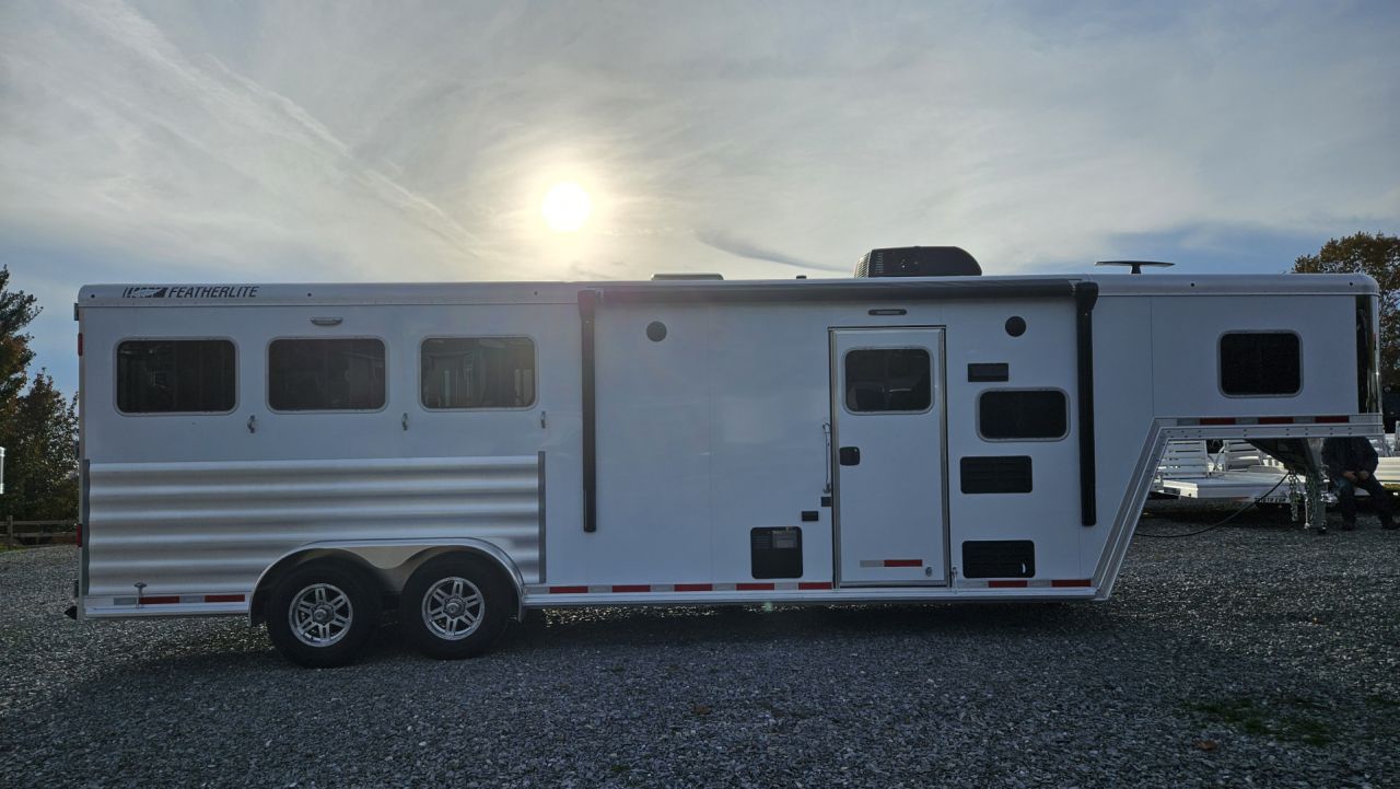 New 2026 Featherlite Trailers GOOSENECK 9807 7'X24'TA Horse Trailer