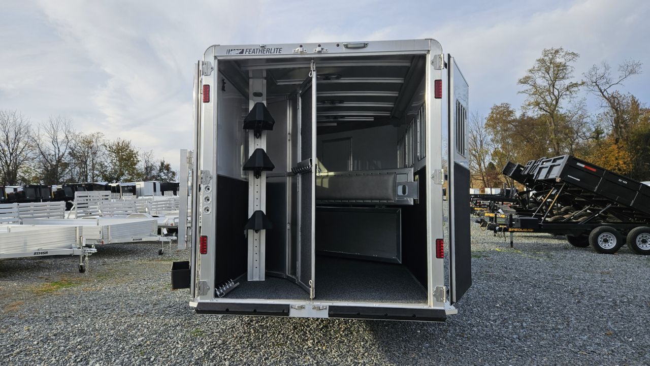 New 2026 Featherlite Trailers GOOSENECK 9807 7'X24'TA Horse Trailer