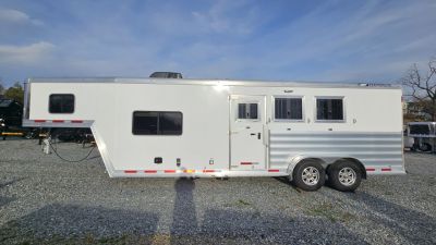 New 2026 Featherlite Trailers GOOSENECK 9807 7'X24'TA Horse Trailer