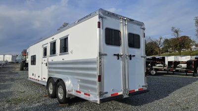 New 2026 Featherlite Trailers GOOSENECK 9807 7'X24'TA Horse Trailer