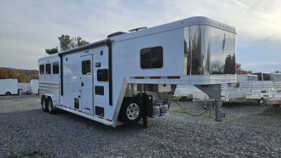 New 2026 Featherlite Trailers GOOSENECK 9807 7'X24'TA Horse Trailer