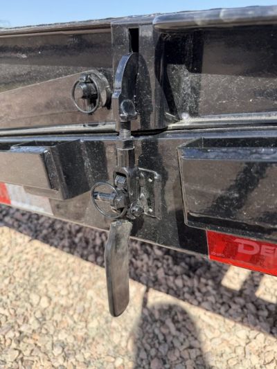 New 2025 Delco Trailers 16DOGN40 Deckover Trailer
