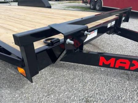New 2023 MAXXD C4X8318
