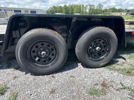 New 2024 Down 2 Earth Trailers 8218WCH3.5B Car Hauler