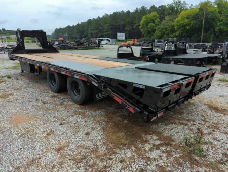 New 2024 Diamond C Trailers FMAX210 Deckover Trailer