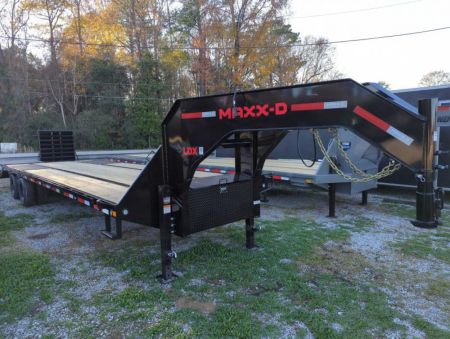 New 2025 MAXX-D LDX 32' Engineered I-Beam Frame Gooseneck Deckover Trailer