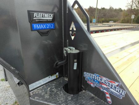 New 2025 Diamond C Trailers FMAX212 HDT Deckover Trailer