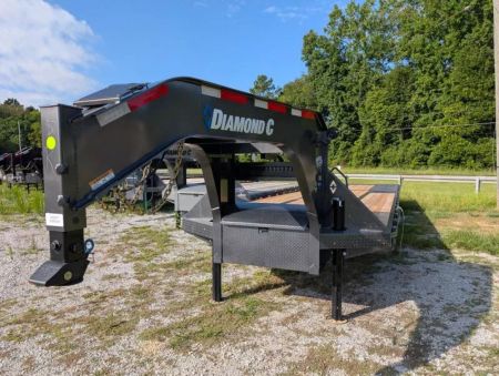 New 2025 Diamond C Trailers FMAX212HDT PACESETTER Deckover Trailer