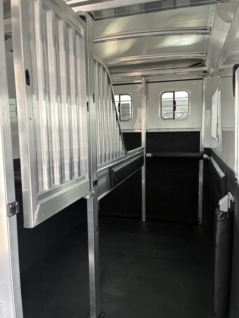 New 2027 4-Star 2 + 1 Horse Trailer