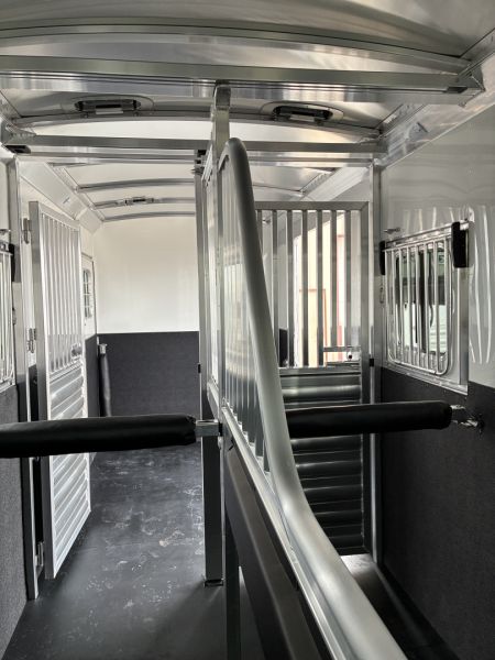 New 2027 4-Star 2 + 1 Horse Trailer