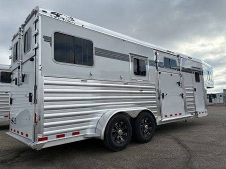 New 2027 4-Star 2 + 1 Horse Trailer
