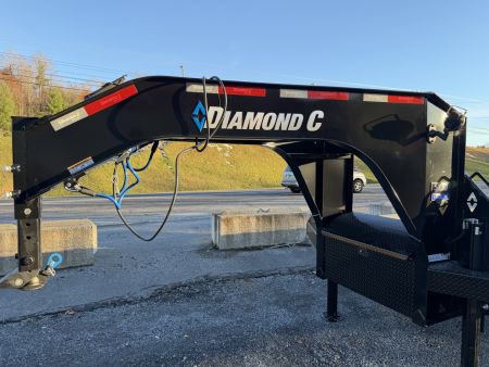 New 2026 Diamond C FMAX210 GOOSENECK TRAILER PACESETTER EDITION HYDRO JACKS & DOVE DISC BRAKES ALUMINUM OUTER RIMS