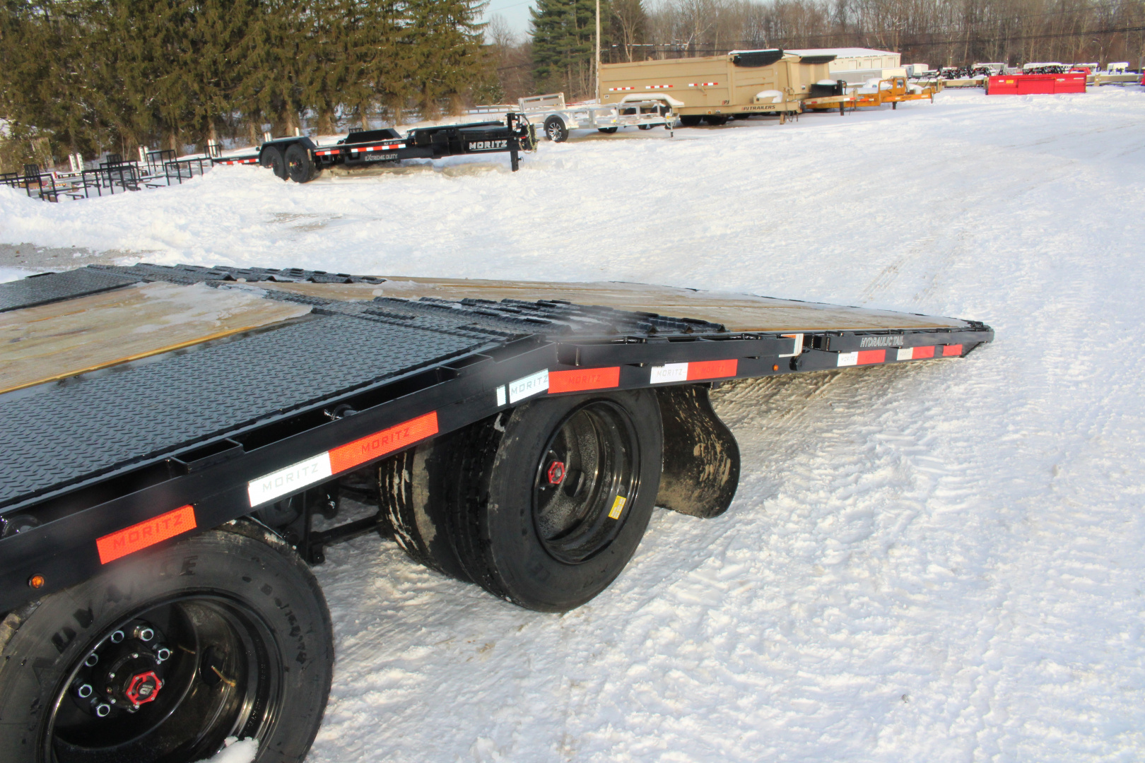 New 2026 Moritz FDGH Hydraulic Tail 32' GOOSENECK Deckover Flatbed Trailer- 25900# GVW