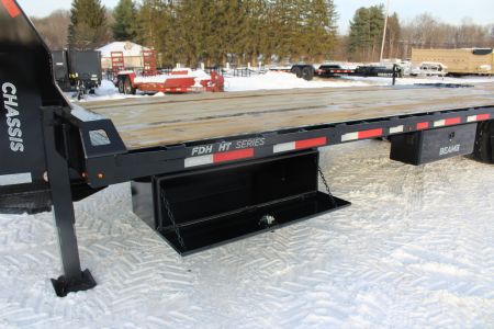 New 2026 Moritz FDGH Hydraulic Tail 32' GOOSENECK Deckover Flatbed Trailer- 25900# GVW
