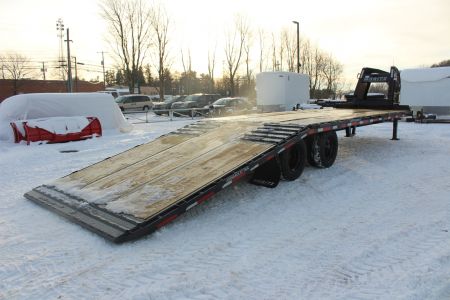 New 2026 Moritz FDGH Hydraulic Tail 32' GOOSENECK Deckover Flatbed Trailer- 25900# GVW