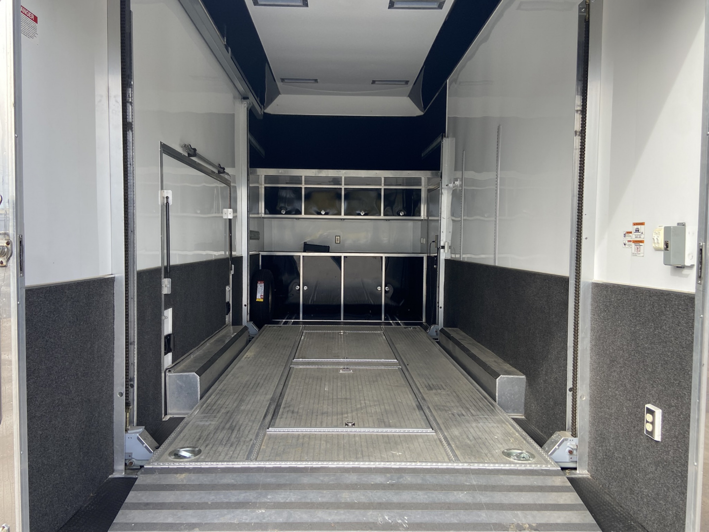 Used 2019 ATC QSTAB8522+0-2T7 Stacker