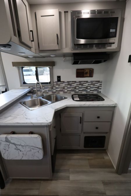 Used 2022 Bison 4 Horse LQ Slide-out Horse Trailer