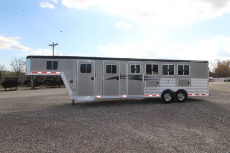 Used 2008 Featherlite Trailers 8541-4H Horse Trailer