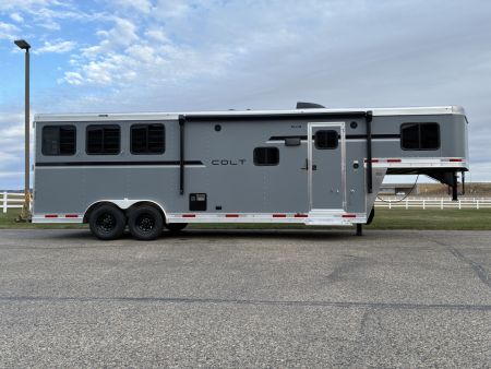 New 2026 Lakota 3H 9' LQ Horse Trailer