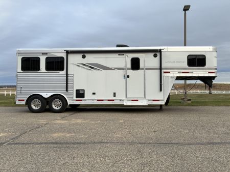 Used 2020 SMC 2H 9' LQ Horse Trailer