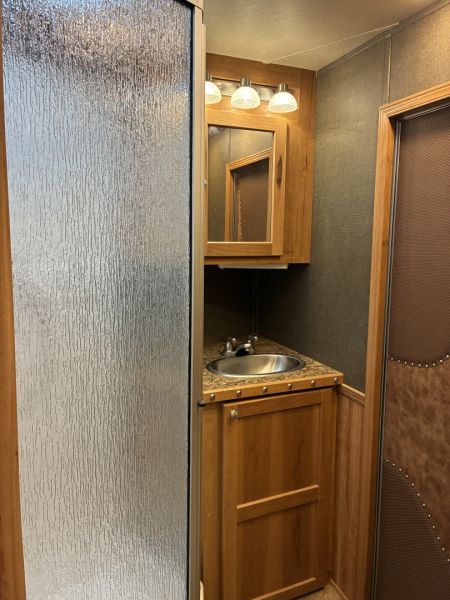 Used 2020 SMC 2H 9' LQ Horse Trailer