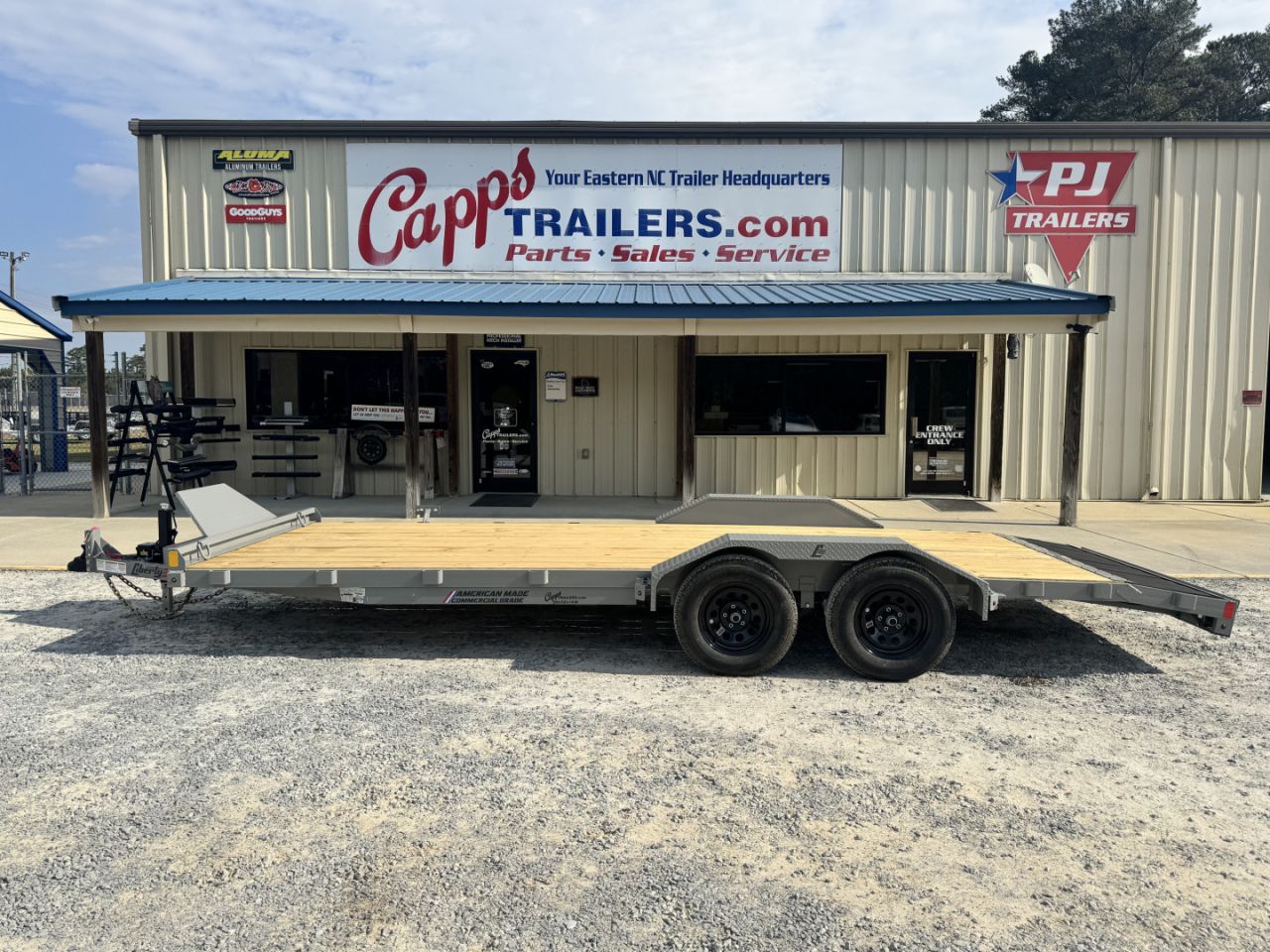 New 2027 Liberty LC7K83X20C4 Battleship Grey Car Hauler