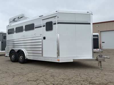 New 2027 4-Star 3H BP with Mangers Horse Trailer