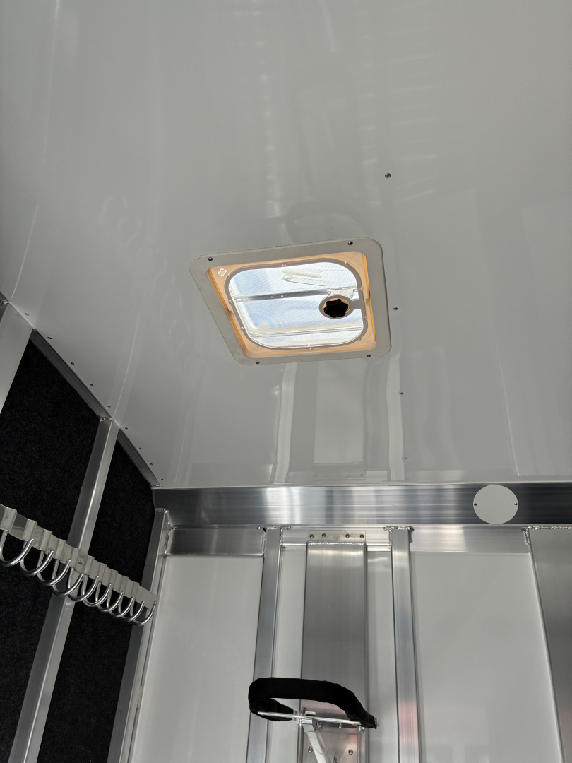 New 2027 4-Star 2 + 1 Horse Trailer