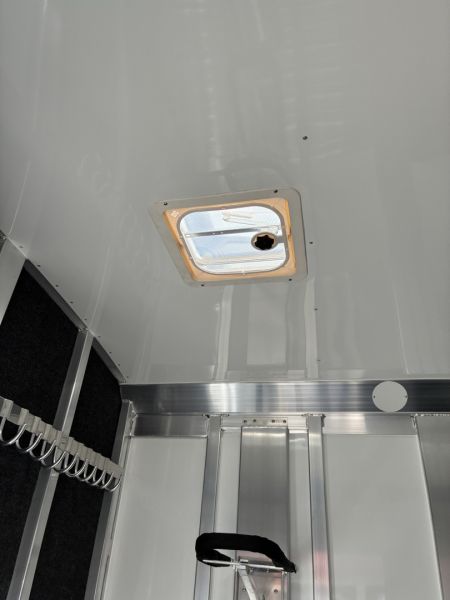 New 2027 4-Star 2 + 1 Horse Trailer