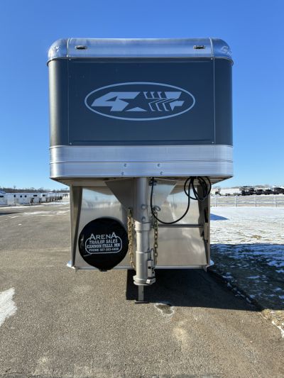 New 2027 4-Star 2H Straight Load GN Horse Trailer