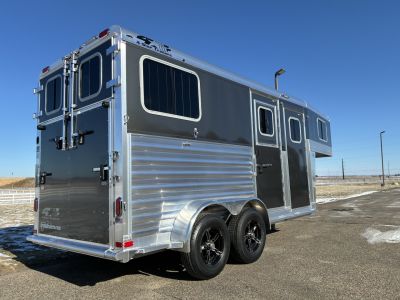 New 2027 4-Star 2H Straight Load GN Horse Trailer