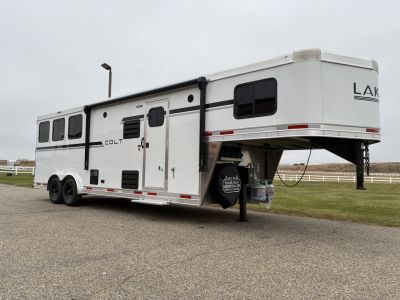 New 2026 Lakota 3H 9'LQ Horse Trailer