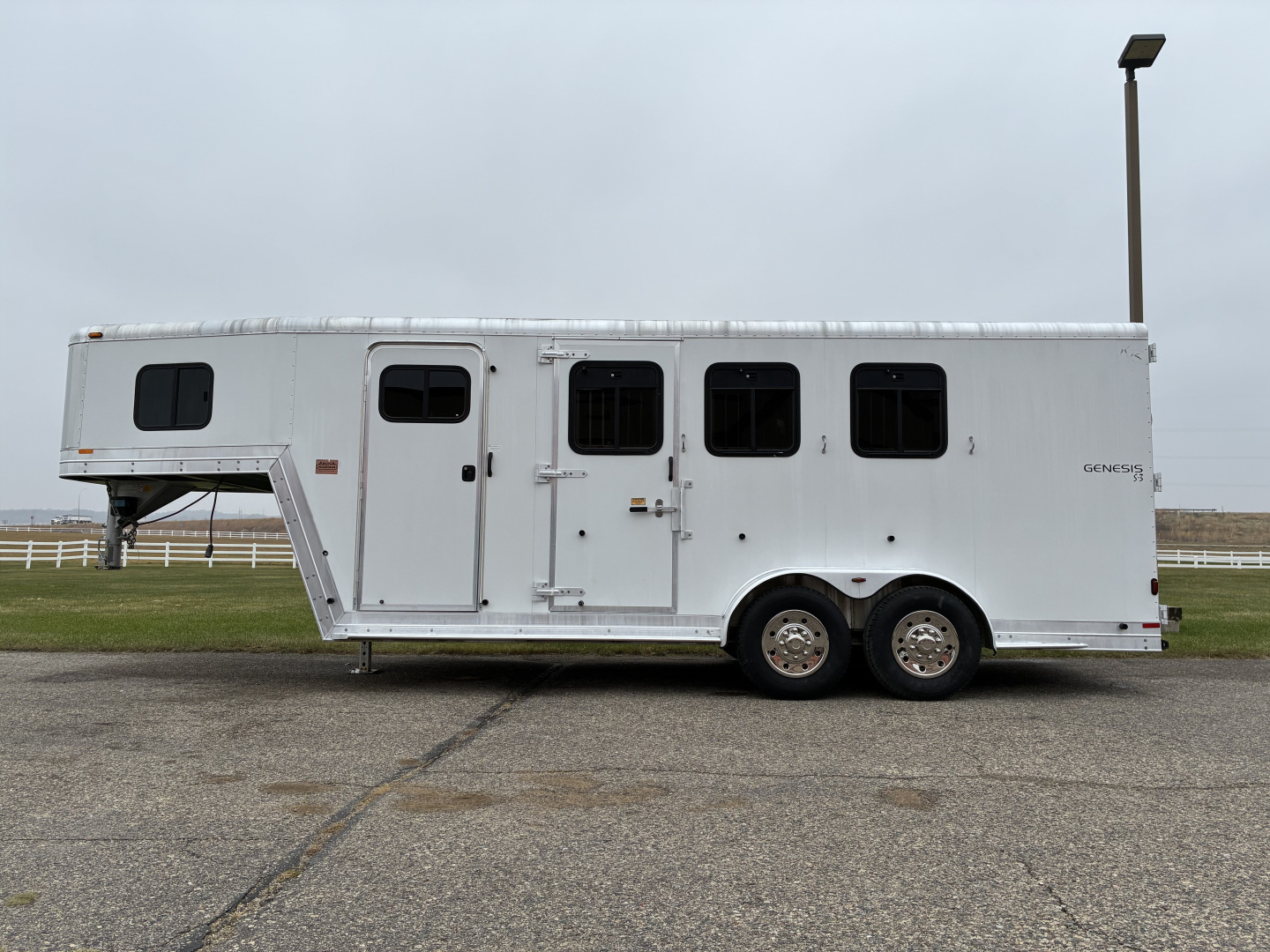 Used 2003 Kiefer Manufacturing 3H Gooseneck Horse Trailer