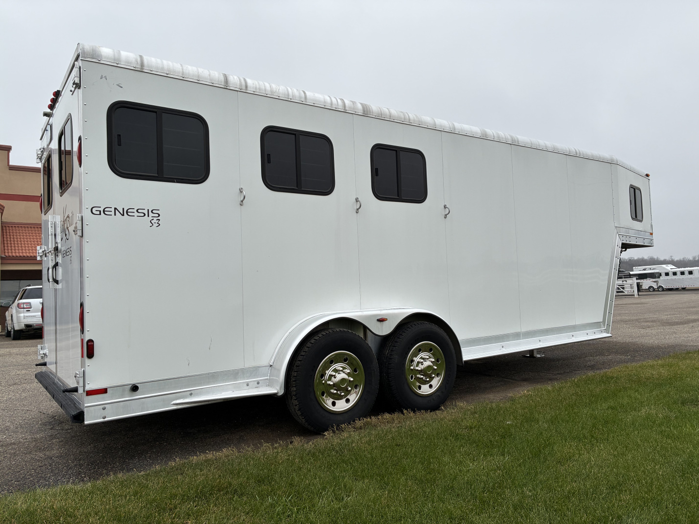 Used 2003 Kiefer Manufacturing 3H Gooseneck Horse Trailer
