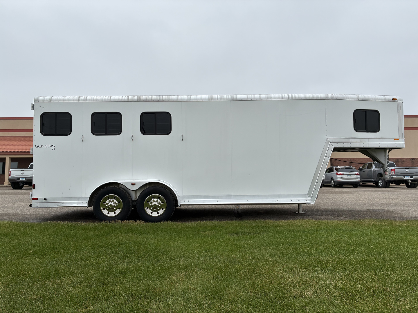 Used 2003 Kiefer Manufacturing 3H Gooseneck Horse Trailer