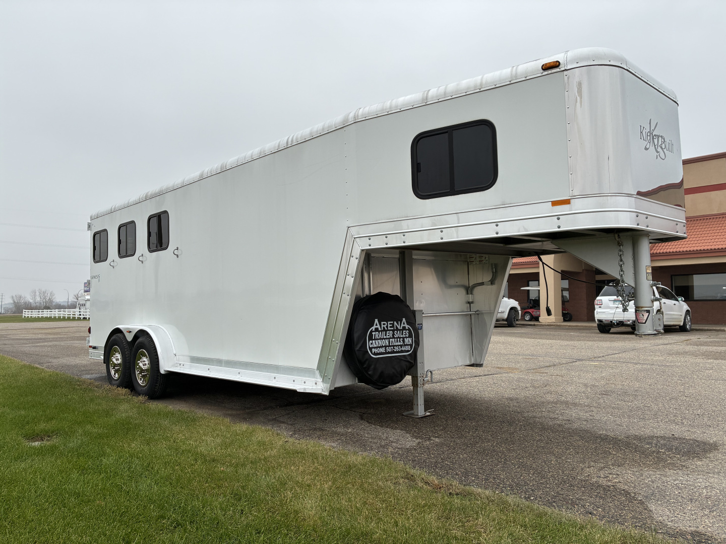Used 2003 Kiefer Manufacturing 3H Gooseneck Horse Trailer