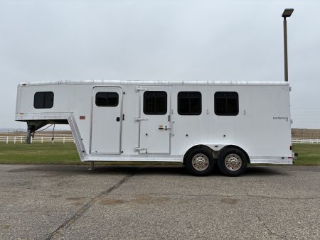 Used 2003 Kiefer Manufacturing 3H Gooseneck Horse Trailer