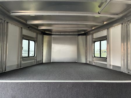 Used 2003 Kiefer Manufacturing 3H Gooseneck Horse Trailer