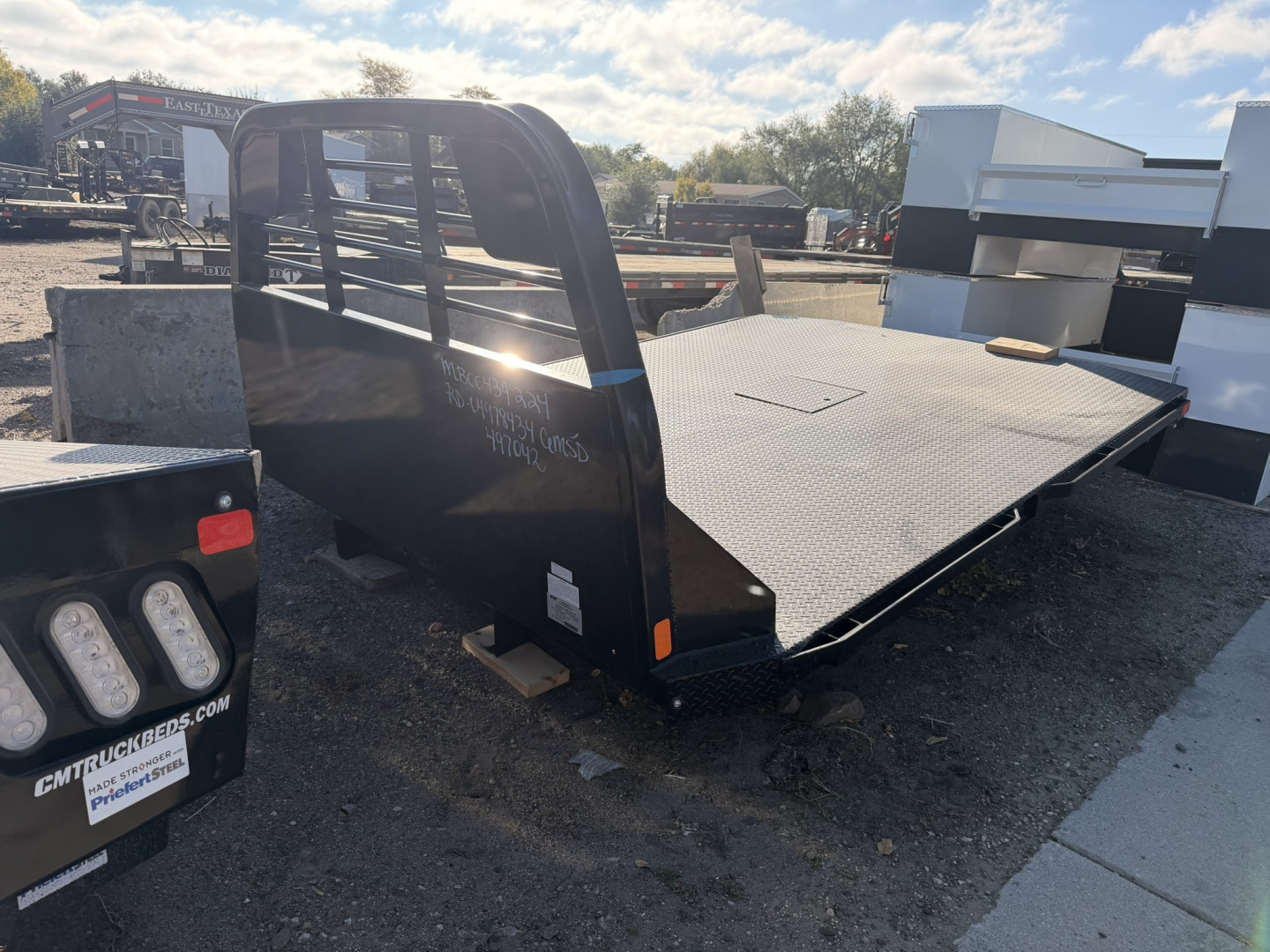 New 2026 CM Truck Beds RD 11'4/97/84/34 GMMD