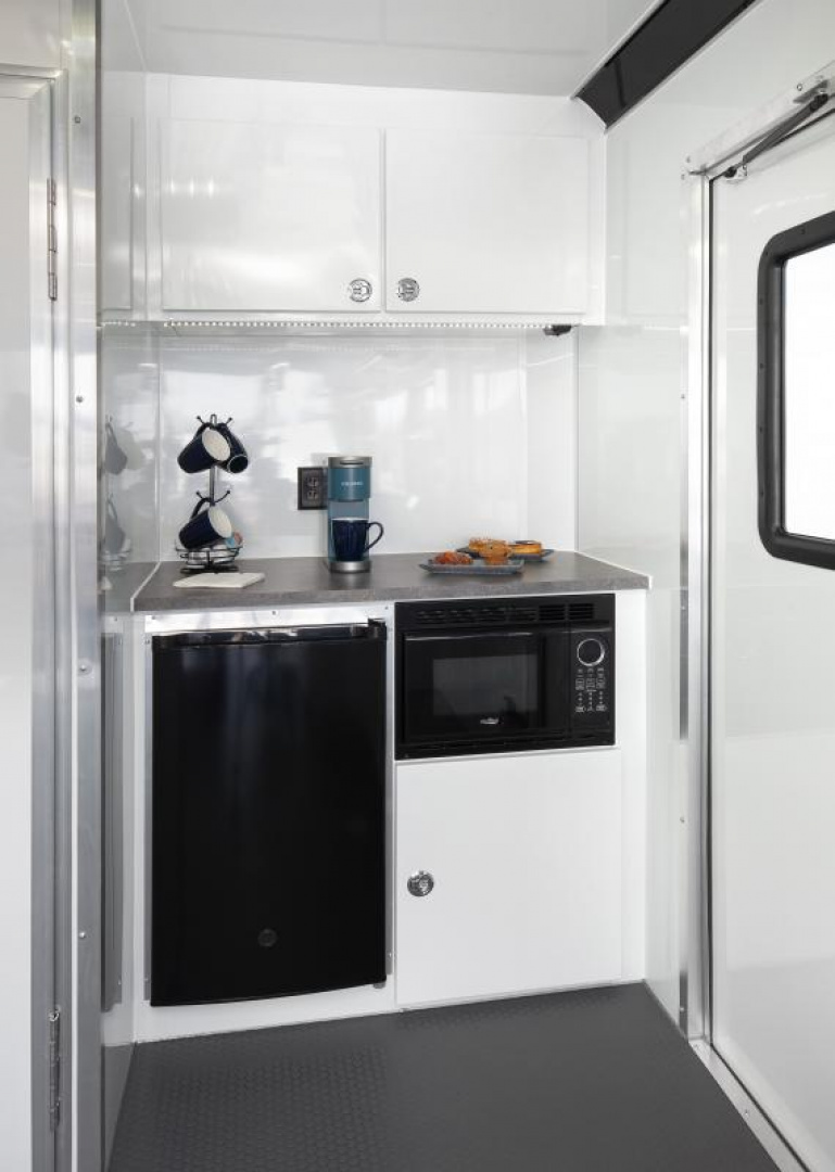New 2024 ATC 24 FT MOBILE OFFICE TRAILER COMMAND CENTER WITH BATHROOM