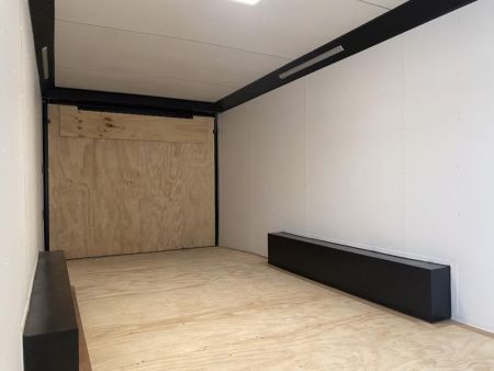 New 2025 United Trailers 24 FT ENCLOSED CAR HAULER TORSION AXLES  ALUMINUM WHEELS WITH BLACK OUT TRIM