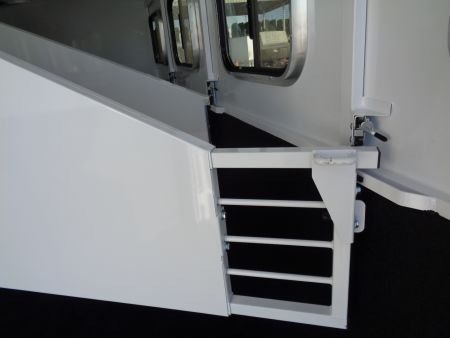 New 2026 Trails West ADVENTURE MX GN 4H Horse Trailer