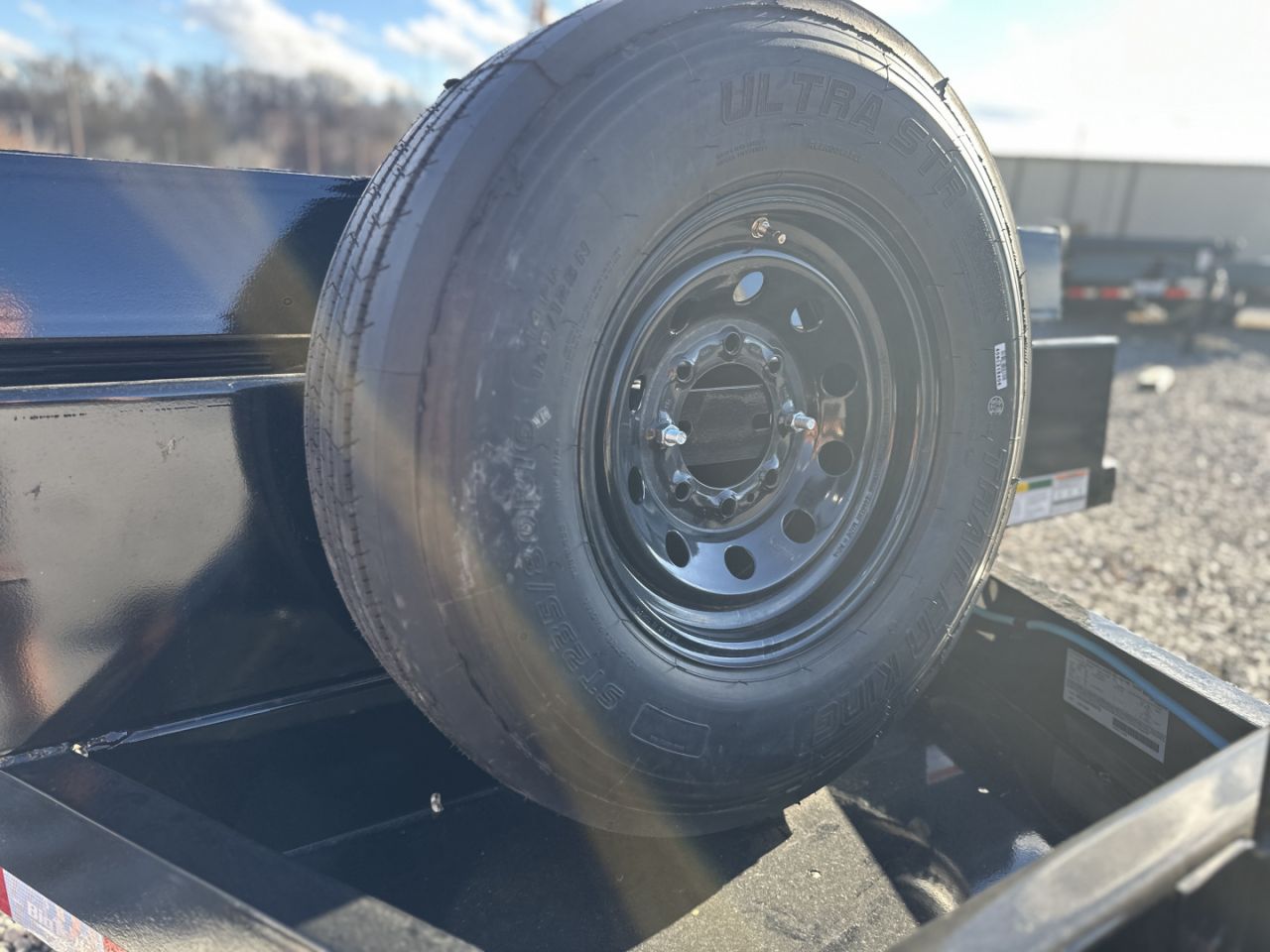 New Big Tex Trailers Big Tex 14FT-83x16 w/ 14PLY Tilt Trailer