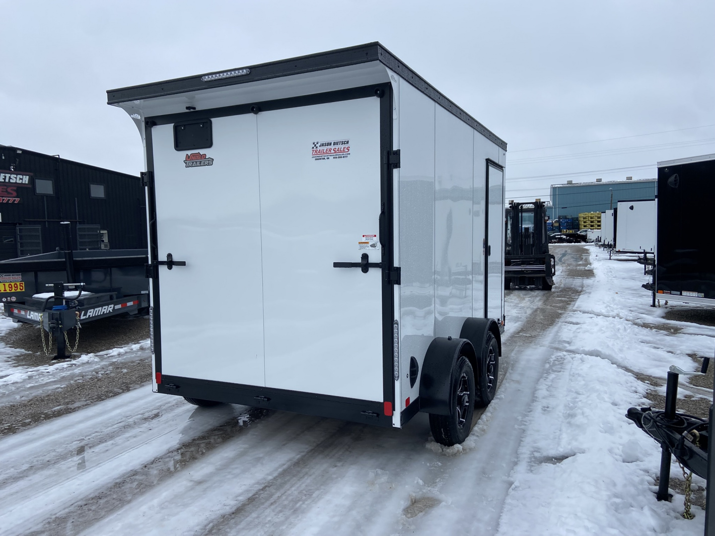 New United 12' UJ V-Nose Enclosed Cargo Trailer
