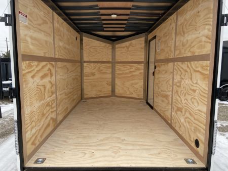 New United 12' UJ V-Nose Enclosed Cargo Trailer