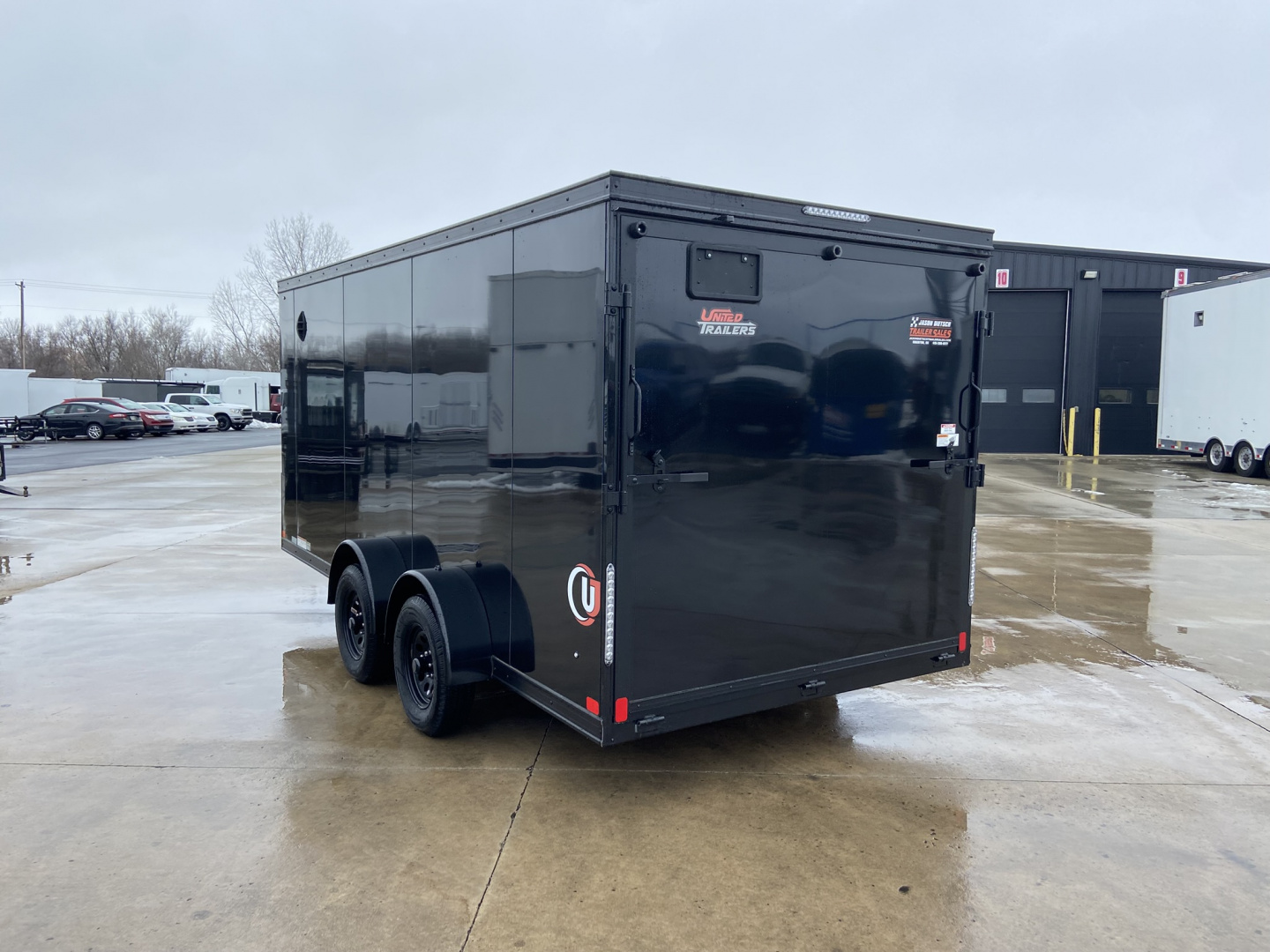 New United UJ 16' V-Nose Enclosed Cargo Trailer